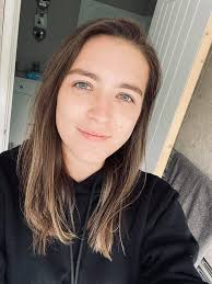 Can I install Volkswagen Touran seats in a 2012 Volkswagen Caddy?