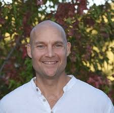 Chris Bunting's Instagram, Twitter & Facebook