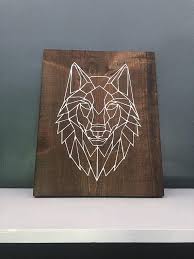 Genießen sie die folgenden bilder und ideen. Geometrische Wolf Holz Wandkunst Wolf Wall Decor Minimalistisch Modern Haus Dekoration Geometrischer Wolf Wandkunst Wandbild Hirsch