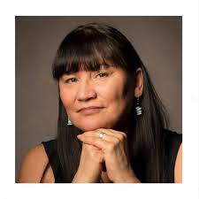 Lorrie Holmes's Instagram, Twitter & Facebook