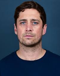 Joe Riddell's Instagram, Twitter & Facebook