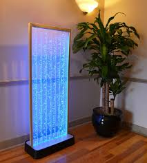 L'absence d'angles droits permet la libre circulation de avec 11 litres de contenance, la fontaine à eau aquaovo est idéale en milieu professionnel. Le Fontaine D Interieur Design Pour Vous Approcher De La Nature Archzine Fr