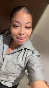 Sierra Goodrich's Instagram, Twitter & Facebook