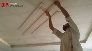 Namun demikian dewasa ini plafon tidak lagi hanya sekedar penghambat panas atau … View 42 False Ceiling Design With Wooden Battens Laptrinhx News