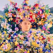 Midsommar is a 2019 folk horror film directed by ari aster (of hereditary fame) starring florence pugh, jack reynor, will poulter, and william jackson … Midsommar Popsugar Entertainment