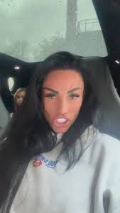 🛍️🥰😃😝 shopping time 😝😃🥰🛍️ #katieprice #thisisme #iloveit  #shoppingtime #thankyouforyoursupport #fblifestyle