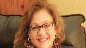 Lorraine Lutz's Instagram, Twitter & Facebook