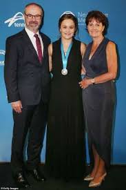 Ashleigh barty is an australian professional tennis player and former cricketer. Heartbreak For Ash Barty As Her Devastated Parents Will Miss Her Play In Tonight S French Open Final With The Couple Planning To Watch The Match On Tv