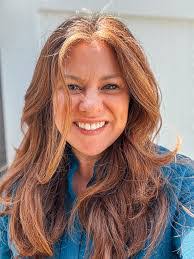 Samantha Cates's Instagram, Twitter & Facebook