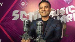 Ku harus pergi meninggalkan kamu yang telah hancur. Chord Gitar Dan Lirik Lagu Bukan Dia Tapi Aku Judika Ku Harus Pergi Meninggalkan Kamu Tribunnews Com Mobile