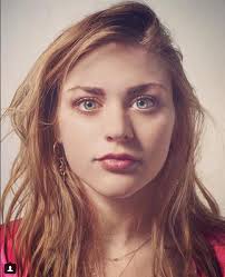 'ik hou van je, maar dat wist je al,' zei frances. Frances Bean Cobain Reveals New Music