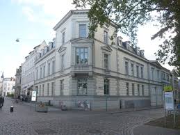 Bad mit fenster, bad mit wanne, garage, zentralheizung. 3 Zimmer Wohnungen Oder 3 Raum Wohnung In Gustrow Mieten