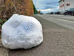 Was passiert eigentlich mit dem müll, nachdem er abgeholt und zum recyclinghof zur wiederverwertung oder in die in den recyclinganlagen wird der müll erneut maschinell getrennt. Kulmbach Die Mull Mafia Geht Um Kulmbach Frankenpost