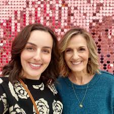 Megan Renae (Owner of LeakyCanvas) (@meganrenae.art) • Instagram photos and  videos