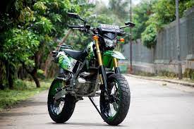 Berhubung motor ini tidak pernah di pakai untuk touring maka saya memutuskan untuk merubahnya menjadi supermoto. 10 Supermoto Ideas Supermoto Motorcycle Kawasaki