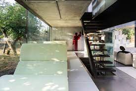 Lesiteimmo vous propose un large choix de maisons en vente à bordeaux (33000) et ses environs, mis à jour en temps réel pour que vous ne passiez pas à coté de la maison de vos rêves. Oma Redesigns The Interior Of Villa Lemoine In Bordeaux For Pierre Paulin Program
