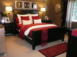 3 Simple Steps To De Cluttering Your Guest Room Home Bedroom Modern Bedroom Bedroom Red