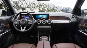 2020 Mercedes Benz Glb Is A Seven Seater Arriving Later This Year Carscoops Mercedes Benz Benz Mercedes