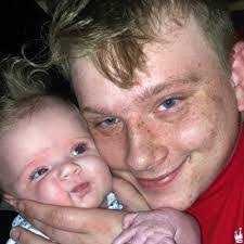 Damon Hollis's Instagram, Twitter & Facebook