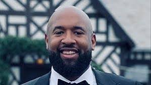 A Bigger Picture: Carlton Walker '10