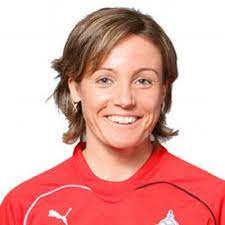Sonia bompastor (born 8 june 1980) is a retired french football player who played for french club lyon of the division 1 féminine. Sonia Bompastor Sbompastor Dc Twitter