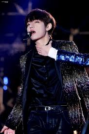 I Honestly Don T Get How The Most Angelic Beings On Earth Just Happened To Audition For The Same Company Kim Taehyung Taehyung Taehyung Hot