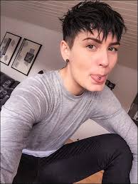 Short haircuts like bob hairstyle is recommended to wom. Pin On Haircut