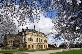 Über unsere persönlichen mailings sind sie immer aktuell und exklusiv über unsere veranstaltungen und ausstellungen informiert. Heiraten Im Palais Des Grossen Gartens Landeshauptstadt Dresden