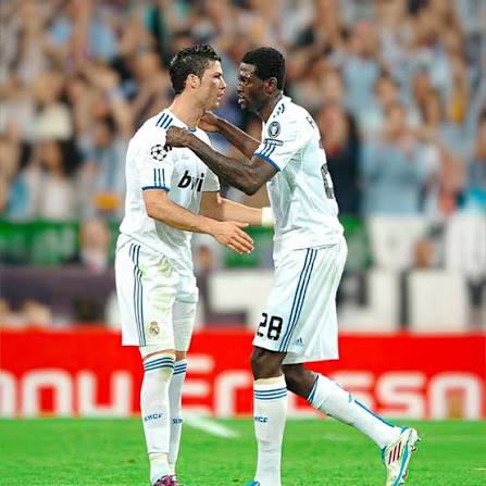 Emmanuel Adebayor: “Real Madrid'e geldiğimde, Cristiano Ronaldo'nun ne  kadar profesyonel olduğunu zaten biliyorduk. Her zaman dakik, her zaman  odaklıydı. İlk günden itibaren elimden gelenin en iyisin