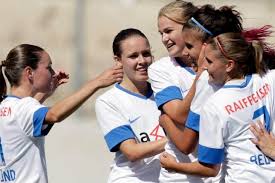 Jul 02, 2019 · alle infos zum verein fc sion ⬢ kader, termine, spielplan, historie ⬢ wettbewerbe: Fcz Frauen Lassen Sich Beim Einlauf Von Mannern Begleiten Tageswoche