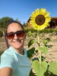 È tempo di girasoli al Giardino di Poppi! 🌻 😊🥰 Alti, nani, gialli e  rossi…e tu, quale preferisci?