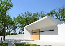 L Art Architectural Office Adds White Funeral Chapel To Hungarian Cemetery Architecture Dezeen Architecture Minimal Architecture