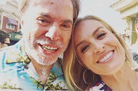 We did not find results for: Silvio Santos Aparece Com Novo Visual Em Foto Com Sandy E Angelica