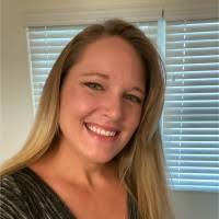 Samantha Warden's Instagram, Twitter & Facebook