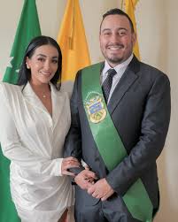 Juan Diego Patiño Ochoa es el nuevo Gobernador de Risaralda, desde el  primero de enero tomó posesión ante los risaraldenses en compañía de su  esposa, la Gestora Social de Risaralda, Catalina Giraldo