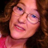 Deanna Mayes's Instagram, Twitter & Facebook