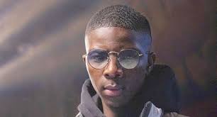 W 2019 roku da uzi wydał swój mixtape mexico, który zajął 5 miejsce na liście francuskich albumów, oprócz 4 wydań freestyle zatytułowanych. La Chanson A La Fete De Uzi Certifiee Single De Diamant Mbote