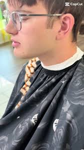 Transformation 💈 #CapCut #transformation #beforeandafter #barbershop  #viral #taperfade #haircut #ladybarber #texas