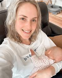 Jade's Story: Mixed Feeding Twin Mumma and Naturopath