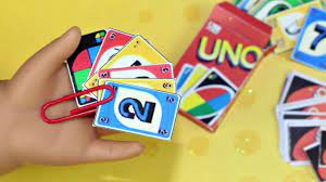 Observe the four colors — red, yellow, blue and green. Diy Uno Game Youtube