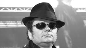 André hazes covered de fles, stille nacht, heilige nacht, waarom (my way), de andré hazes wrote zij gelooft in mij, waarom (my way), zeg maar niets meer, ik ben een gokker and other songs. Zo Zien De Oudste Twee Kinderen Van Andre Hazes Eruit Beau Monde