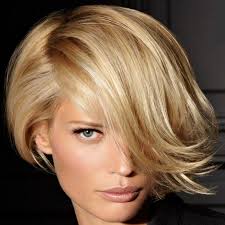 تسريحات الشعر الأنيقة للنساء على الشعر المتوسط حلاقة نسائية عصرية