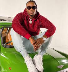 Arrow bwoy gifts iyanii a new car. Arrow Bwoy Kitu Mpya Inakwom Through Soon Please Facebook