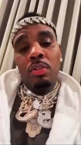Kevin Gate showing off his Cuban Links #fyp #foryoupage #xybca  #makemefamous #kevingates #kevingatesdaily #kevingatesfan #kevingatesfan  #kevingatestv #kevingatesforlife #kevingatessong