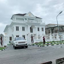 As a musician that came from a royal family, adekunle gold prefers to live comfortably in a secure environment. Ehi Ogbebor Owner Of Sayaveth Interiors Gifts Herself A 7 Bedroom Mansion On Her 35th Birthday