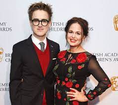 Giovanna, who won i'm a celebrity last year, and mcfly star tom. I M A Celebrity S Giovanna Fletcher Age Height Bio Parents Net Worth Husband Children