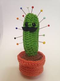 Amigurumi Cactus Porte Epingle A Moustache En Coton Dans Son Pot Au Crochet Accessoires De Maison Par Sushikita Am Crochet Amigurumi Crochet Projects Crochet