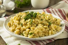How To Make Spatlze Noodles Easy German Spaetzle Recipe Recipe Spatzle German Spaetzle Spaetzle Recipe