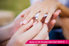 Dünyanın en duygusal evlenme teklifi ile hayallerinde hep kendisini mutlu eder. En Guzel Evlilik Teklifi Sozleri Evlilik Teklifi Siirleri