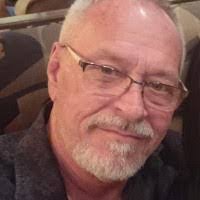 Robert Tomes's Instagram, Twitter & Facebook